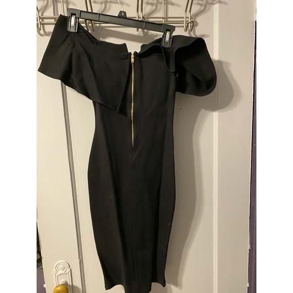 Off The Shoulder Mini dress - Picture 2 of 2